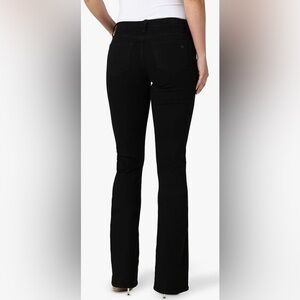 Rock and Republic Women’s black jeans, Kasandra. Size 6M